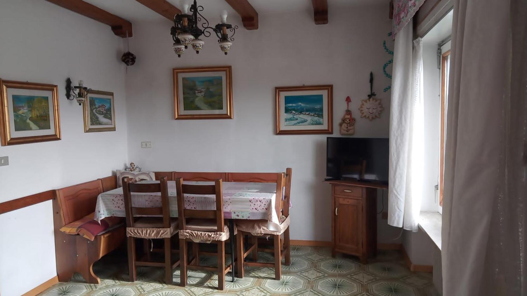 Casa Vacanze A Romeno Exterior foto